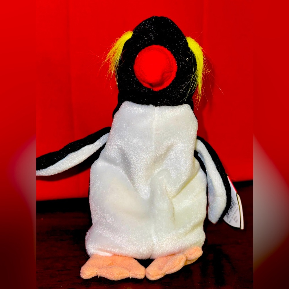 Ty Beanie Babies Frigid the Penguin with Swing Tags.